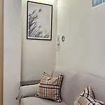 Center Apartment *