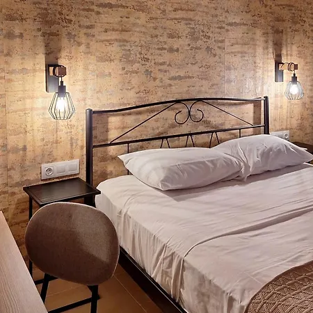 Center * أسبرطة